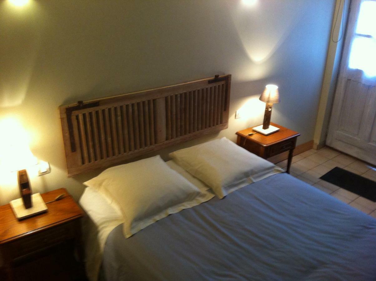 La Ferme Des Vignes Bed & Breakfast Hotot-en-Auge Exterior photo