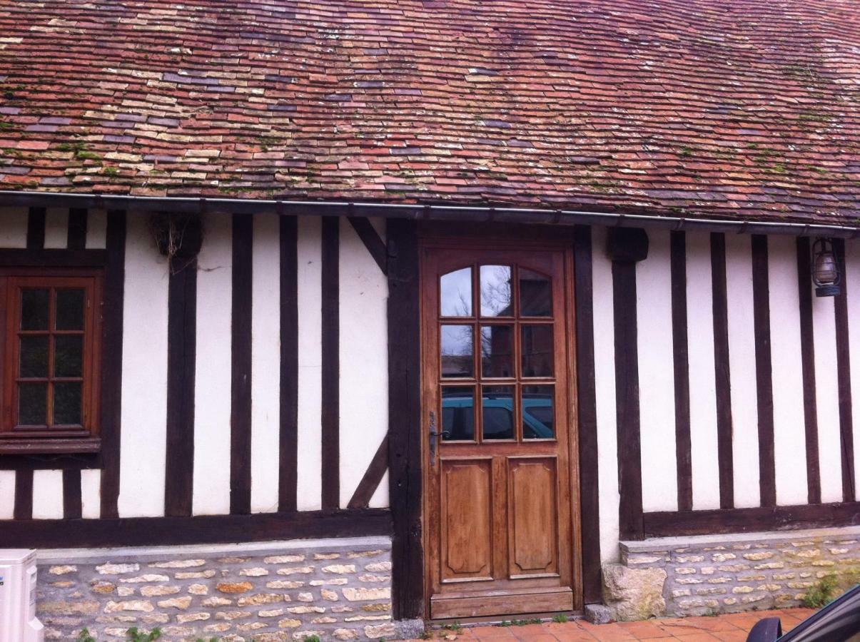La Ferme Des Vignes Bed & Breakfast Hotot-en-Auge Exterior photo